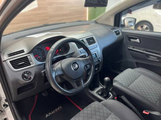 VOLKSWAGEN FOX 1.0 MPI TRENDLINE 12V FLEX 4P MANUAL